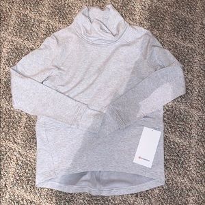 NWOT lululemon sweatshirt